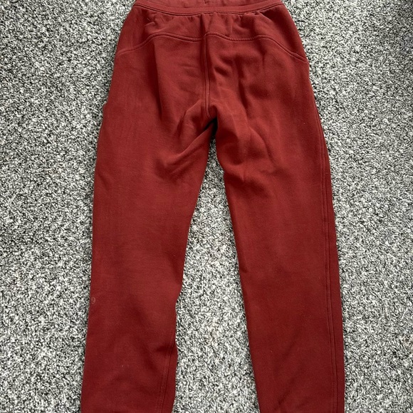 Lululemon Scuba Joggers - Picture 2 of 5